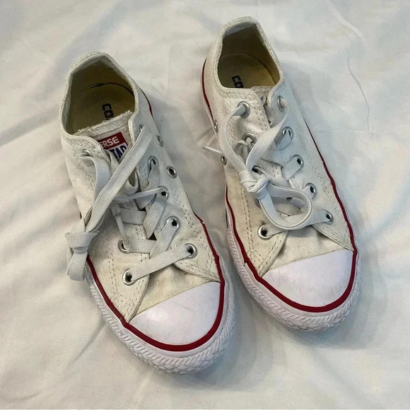 Converse | Chuck Taylor allstar low cut white sneakers kids size 13 - Picture 1 of 8